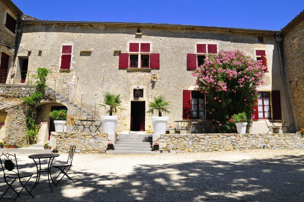 Gites Du Domaine Des Dames Валлон-Пон-д'Арк Экстерьер фото